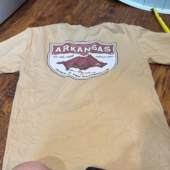 Arkansas Razorbacks Tan T-Shirt - Picture 5 of 5